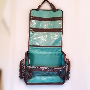 Thirty-One Deluxe Beauty Bag 🧳